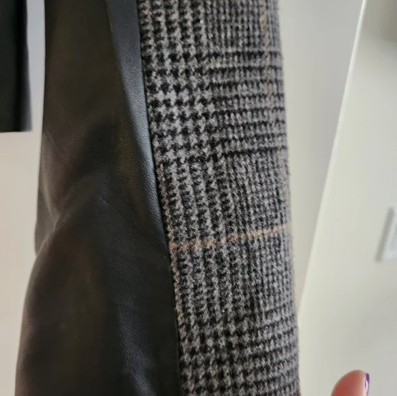 Plaid Jacket - Picture 3 of 8